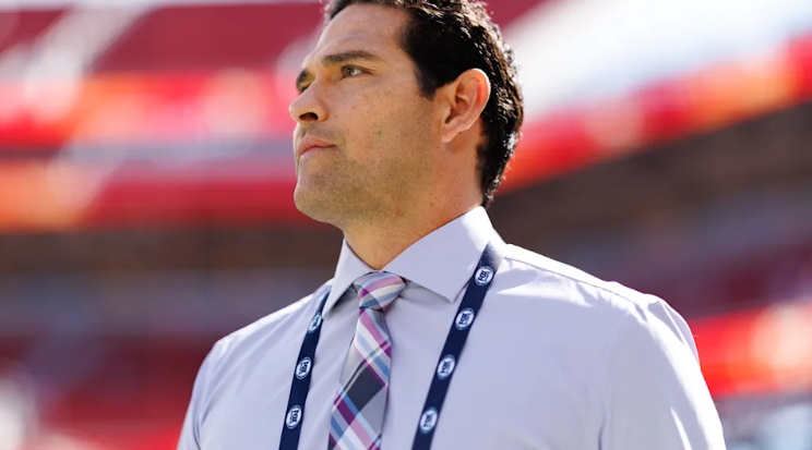 Mark Sanchez, voormalig NFL-quarterback en huidig Fox-analist, in stabiele toestand na steekincident in Indianapolis